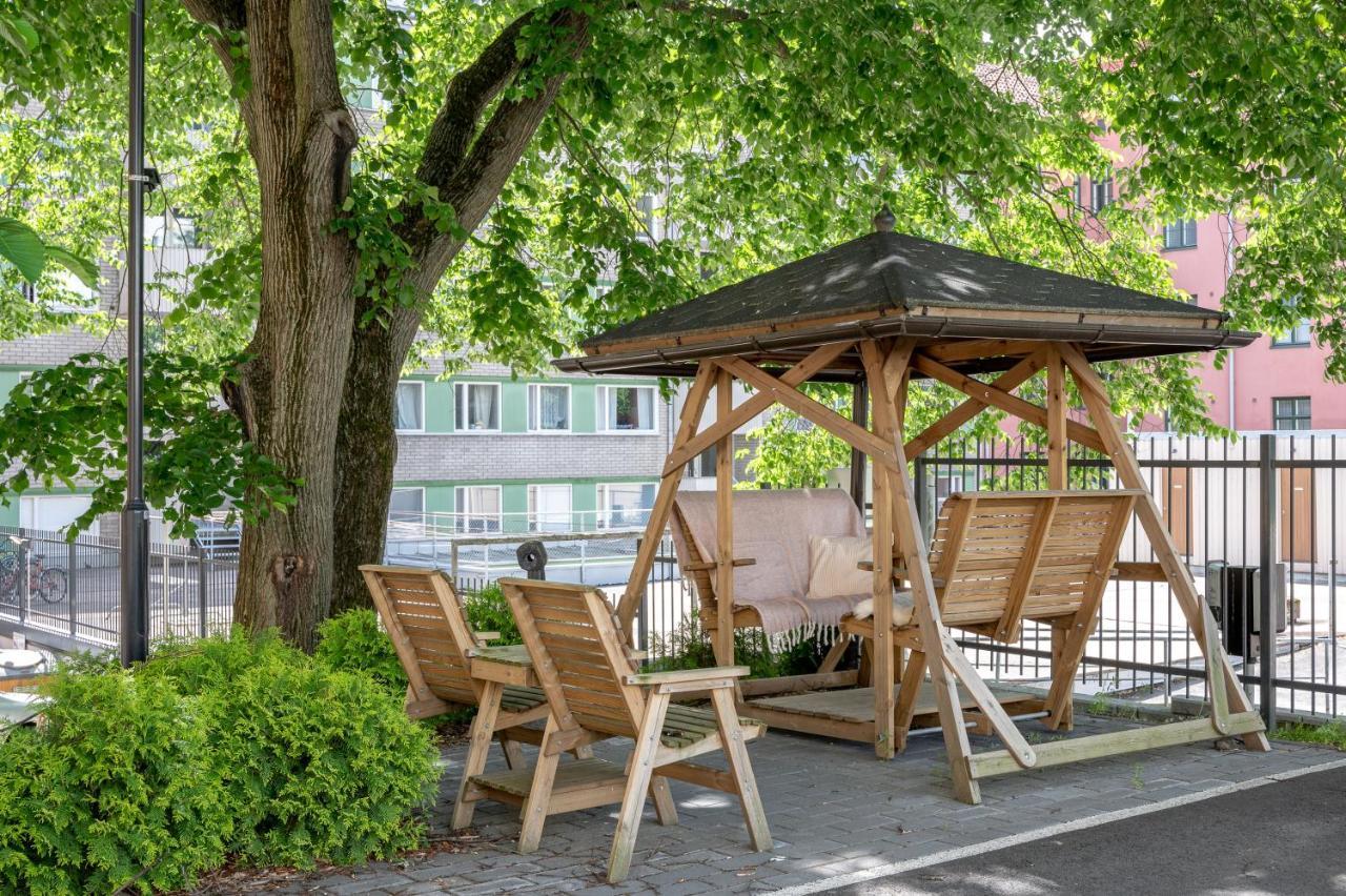 Excellent Downtown Location & City Rooftop Views Åbo Exteriör bild